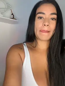 kristynmassey online show from 04.07.26