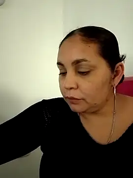 MirandaSoto online show from 02.25.25