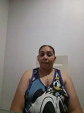 Snapshot of MirandaSoto chatting on 07.18.26 MirandaSoto online show from 07.18.26