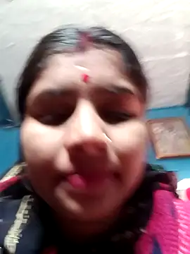 Snapshot of Nisha_Cute chatting on 02.15.25 Nisha Cute online show from 02.15.25