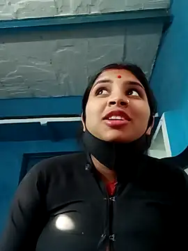 Snapshot of Nisha_Cute chatting on 03.18.25 Nisha Cute online show from 03.18.25