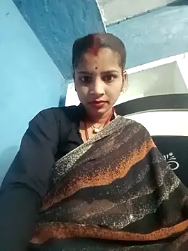Snapshot of Nisha_Cute chatting on 10.08.25 Nisha Cute online show from 10.08.25