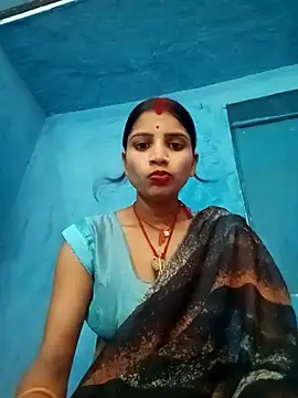 Snapshot of Nisha_Cute chatting on 10.13.25 Nisha Cute online show from 10.13.25
