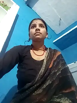 Snapshot of Nisha_Cute chatting on 10.15.25 Nisha Cute online show from 10.15.25