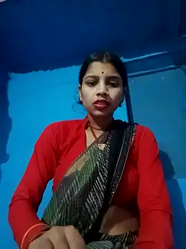 Snapshot of Nisha_Cute chatting on 10.18.25 Nisha Cute online show from 10.18.25