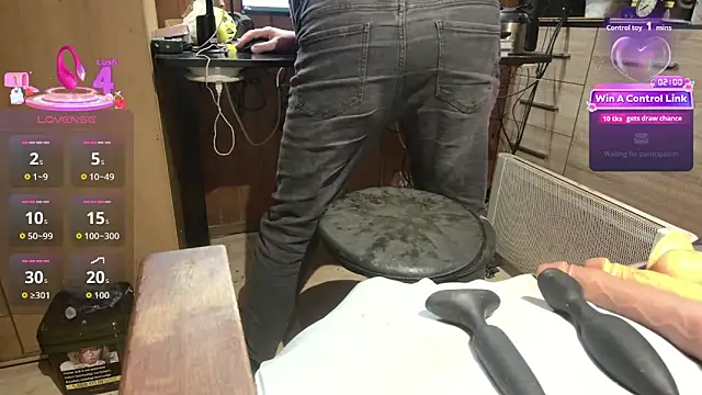 Snapshot of misteryman1956 chatting on 02.03.26 misteryman1956 online show from 02.03.26