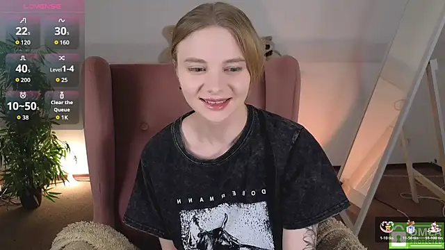 Snapshot of MirraBellanta chatting on 05.25.26 MirraBellanta online show from 05.25.26