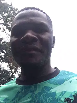 Snapshot of HutchMansell chatting on 12.22.24 HutchMansell online show from 12.22.24