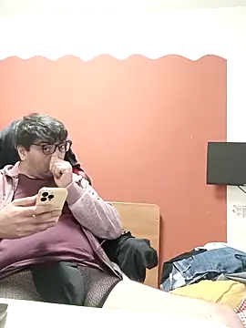 Snapshot of percyass chatting on 10.18.25 percyass online show from 10.18.25