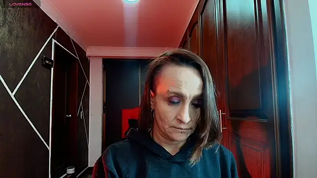 NatashaMason  online show from 02.19.25