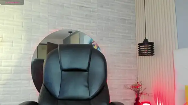 nicole  parker1 online show from 03.19.25