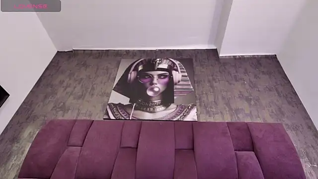 nicole  parker1 online show from 09.30.25