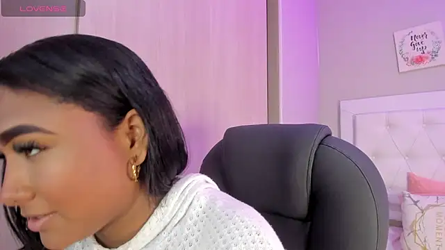 Snapshot of nicole__parker1 chatting on 06.01.26 nicole parker1 online show from 06.01.26