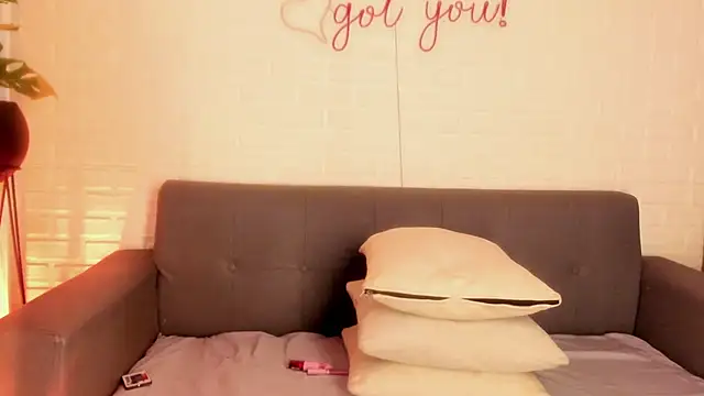 karina gomez 18 online show from 12.18.25