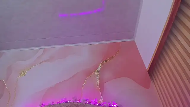 Snapshot of Bella__sweet chatting on 12.02.25 Bella sweet online show from 12.02.25