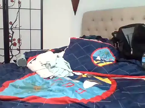 Curved4Pleasure online show from 03.13.25