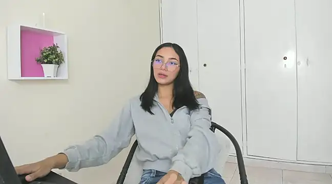 ASIAM BRUNET online show from 12.16.24