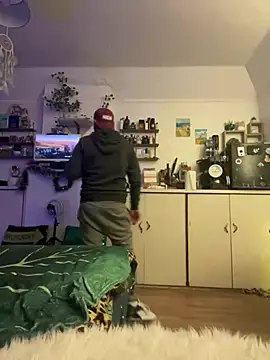 Snapshot of lextalon chatting on 12.17.24 lextalon online show from 12.17.24