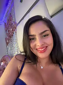 Snapshot of Maddy_Rouse_ chatting on 01.15.25 Maddy Rouse online show from 01.15.25