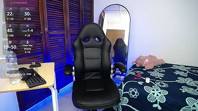 karoll marquez online show from 02.21.25