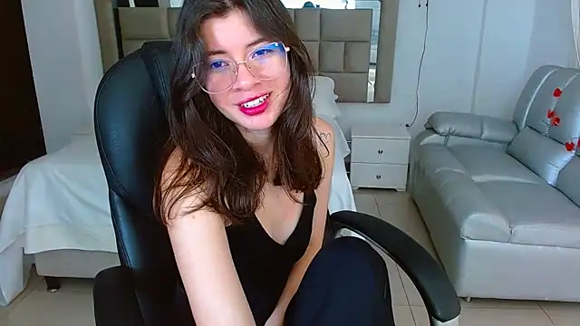 zoecruzz online show from 03.08.26