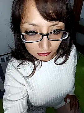 chicafresaxx online show from 12.26.24