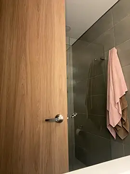 Katee Jones online show from 04.05.26