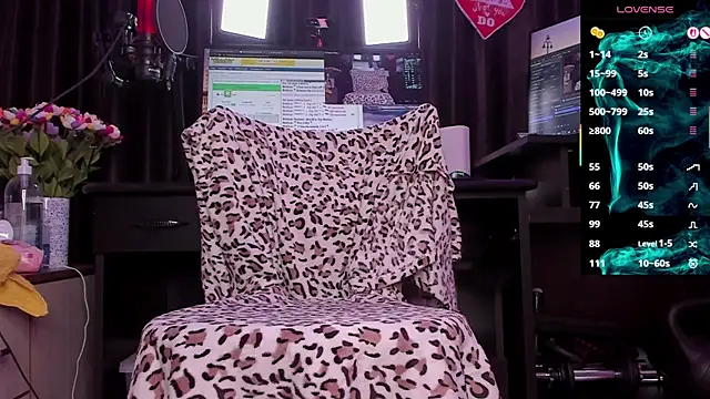 Raissa sky26 online show from 11.10.25