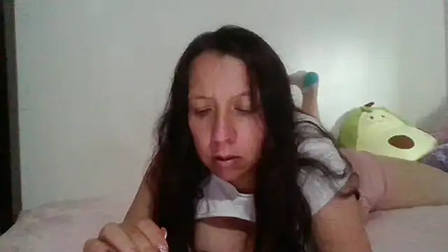 Snapshot of milfevha chatting on 03.13.25 milfevha online show from 03.13.25