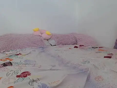 Snapshot of milfevha chatting on 12.13.25 milfevha online show from 12.13.25