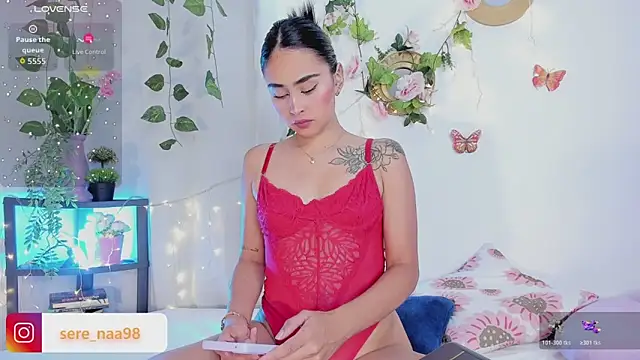 Snapshot of serena_jeyms chatting on 05.23.26 serena jeyms online show from 05.23.26