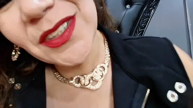 MelaniaKnauss online show from 03.05.25