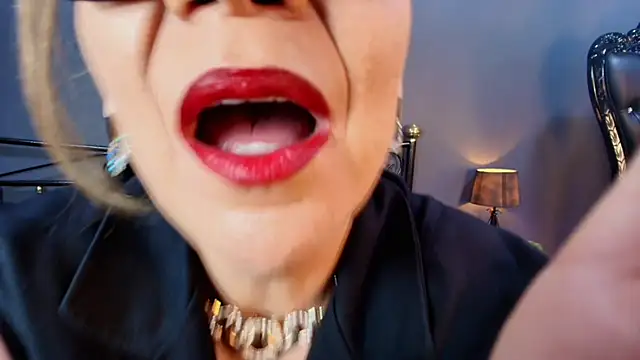 MelaniaKnauss online show from 09.11.25