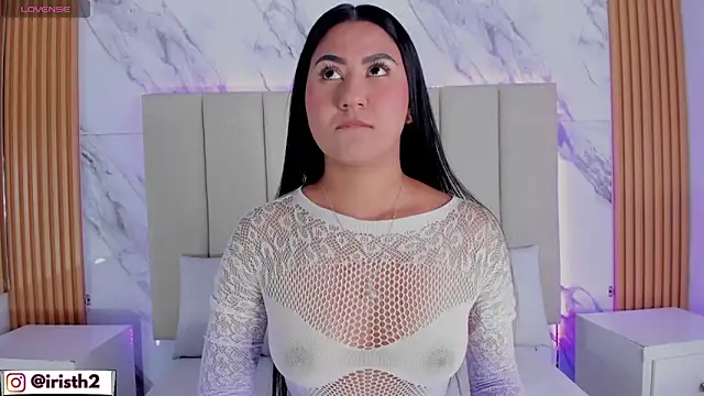 Iris Thompson  online show from 02.04.26