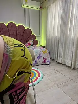Snapshot of eva_sexx69 chatting on 04.28.26 eva sexx69 online show from 04.28.26