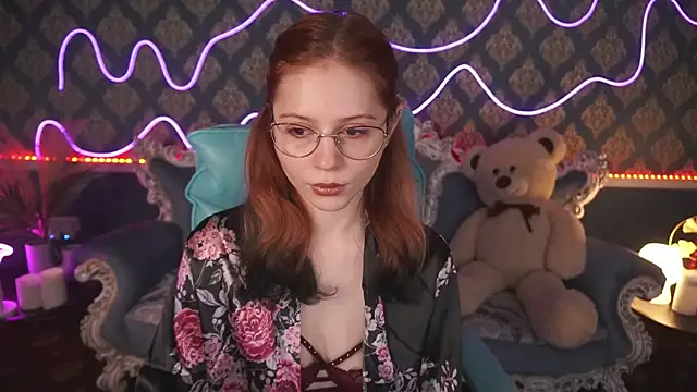 Snapshot of Sasha_Exclusive chatting on 01.26.25 Sasha Exclusive online show from 01.26.25