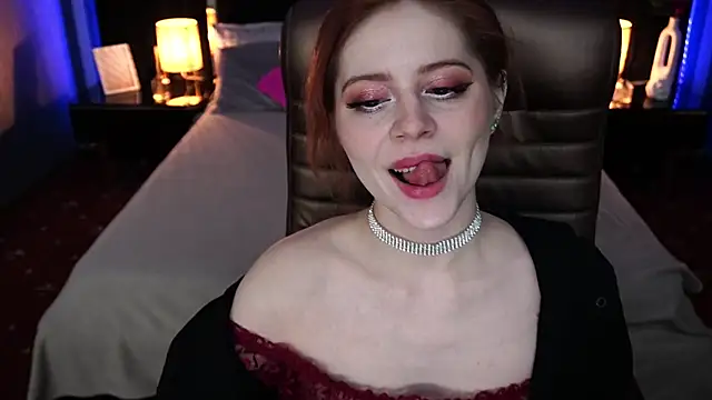 Snapshot of Sasha_Exclusive chatting on 02.05.25 Sasha Exclusive online show from 02.05.25