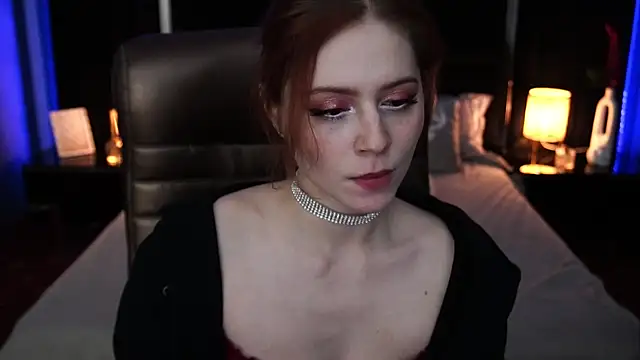 Snapshot of Sasha_Exclusive chatting on 02.05.25 Sasha Exclusive online show from 02.05.25