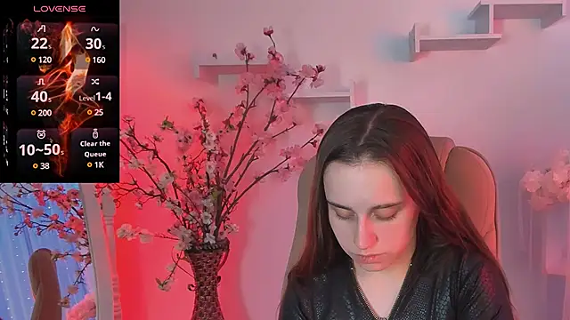 Snapshot of Dolly__Queen_ chatting on 12.03.24 Dolly Queen online show from 12.03.24