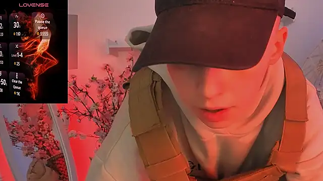 Snapshot of Dolly__Queen_ chatting on 12.05.24 Dolly Queen online show from 12.05.24