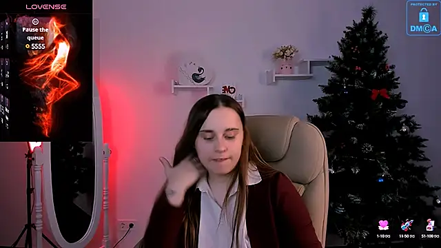 Snapshot of Dolly__Queen_ chatting on 01.10.25 Dolly Queen online show from 01.10.25