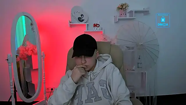 Snapshot of Dolly__Queen_ chatting on 01.23.25 Dolly Queen online show from 01.23.25