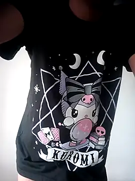 Snapshot of Evil_Queen13 chatting on 01.14.25 Evil Queen13 online show from 01.14.25