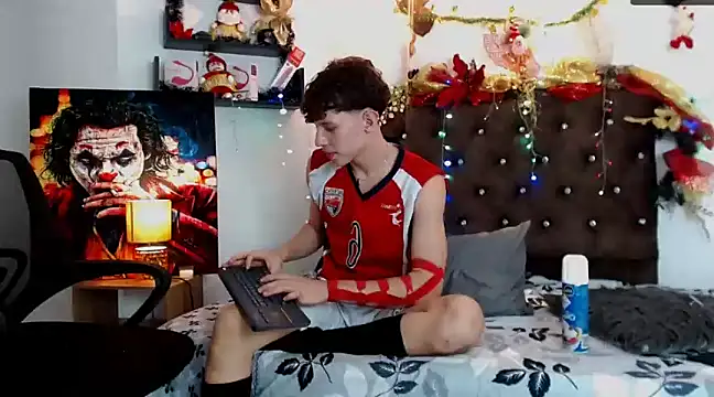 flowers18 online show from 12.29.24