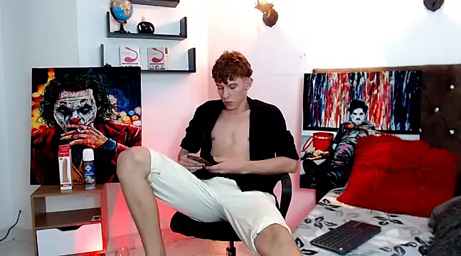 flowers18 online show from 02.15.25