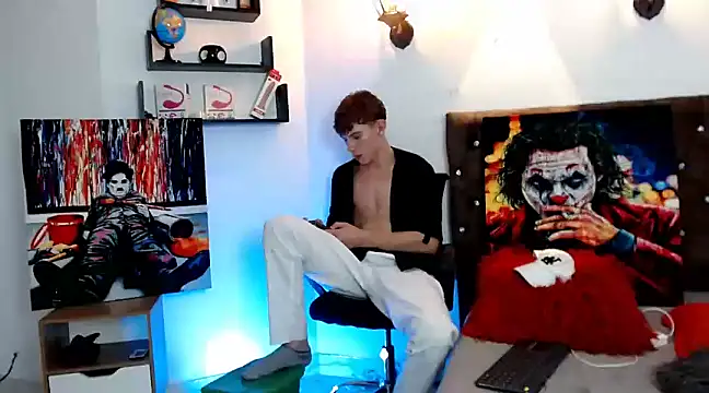 flowers18 online show from 02.23.25