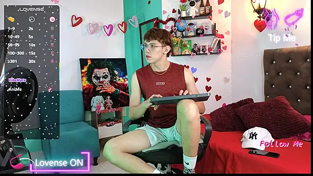 flowers18 online show from 09.23.25