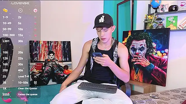 Snapshot of flowers18 chatting on 02.02.26 flowers18 online show from 02.02.26