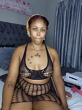 Snapshot of Drippincaty chatting on 12.19.24 Drippincaty online show from 12.19.24