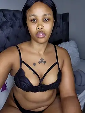 Snapshot of Drippincaty chatting on 01.15.25 Drippincaty online show from 01.15.25